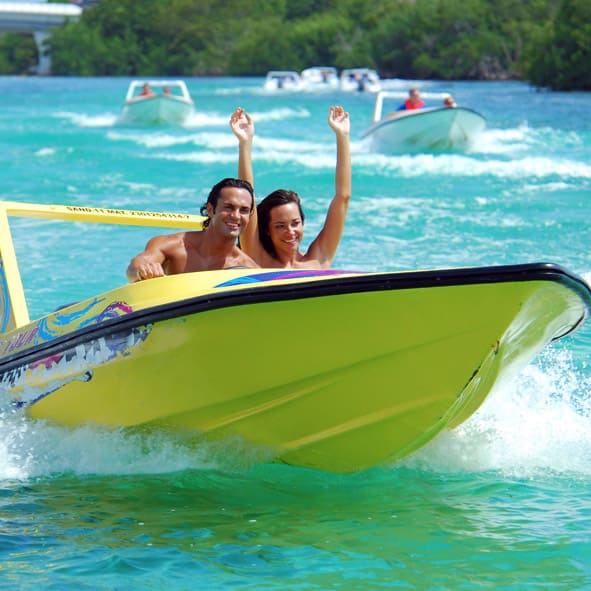 Divertirse en el agua – CANCUN, AVENTURA Y ECOTURISMO